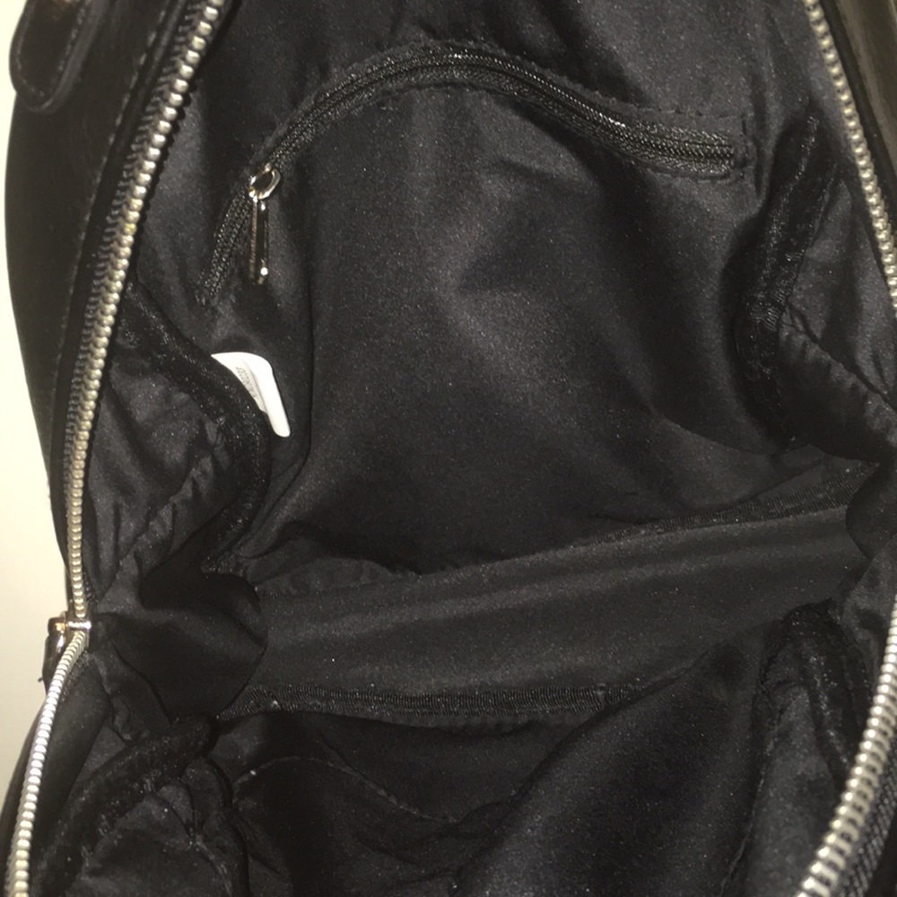 Mini Backpack 🎒 - Picture 3 of 4